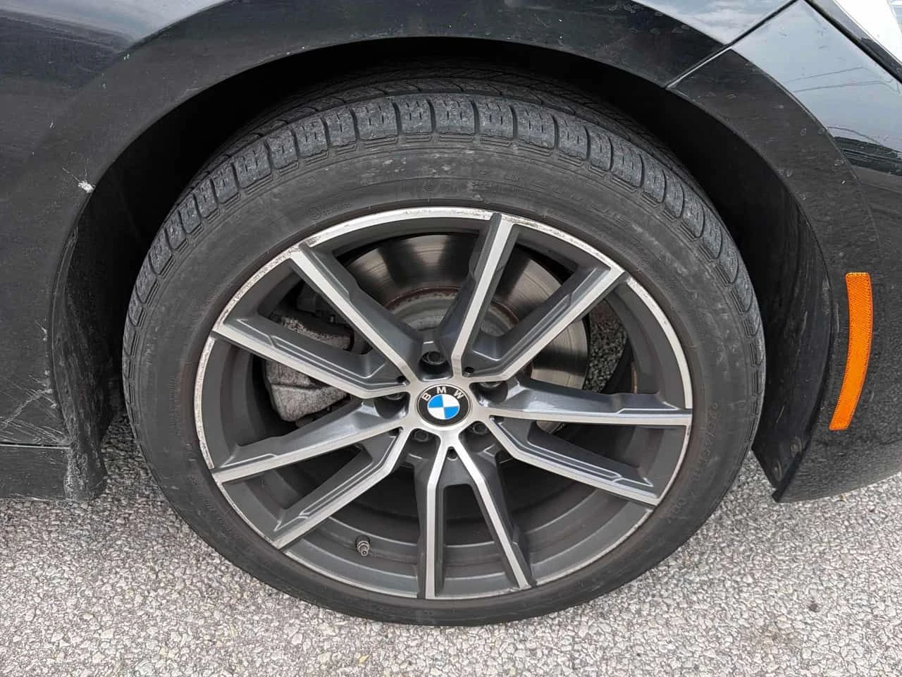 BMW 330 i xDrive * CARFAX* АВТОКРЕДИТ* , снимка 7 - Автомобили и джипове - 55512448
