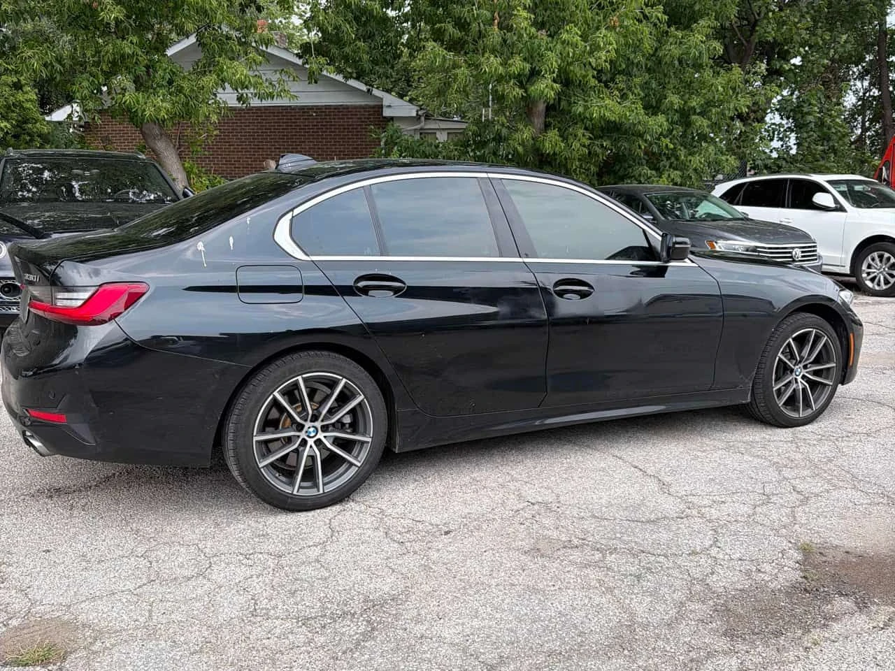 BMW 330 i xDrive * CARFAX* АВТОКРЕДИТ* , снимка 3 - Автомобили и джипове - 55512448