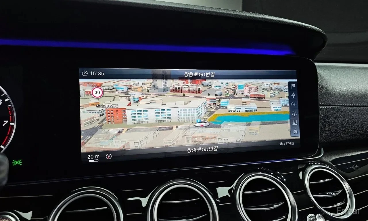 Mercedes-Benz E 400 4MATIC Exclusive* 360* Brum* Pano* HUD* �����* ��� | Mobile.bg � ����������� 7