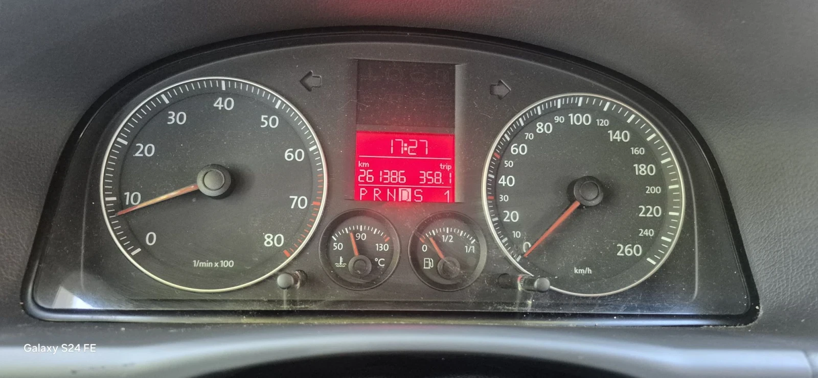 VW Touran, снимка 7 - Автомобили и джипове - 55812127