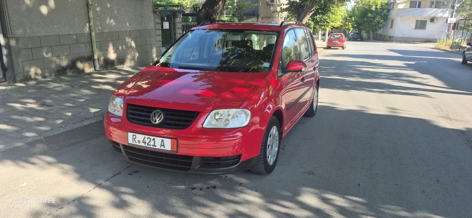 VW Touran, снимка 3 - Автомобили и джипове - 55812127