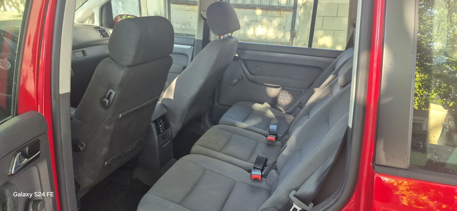 VW Touran, снимка 10 - Автомобили и джипове - 55812127