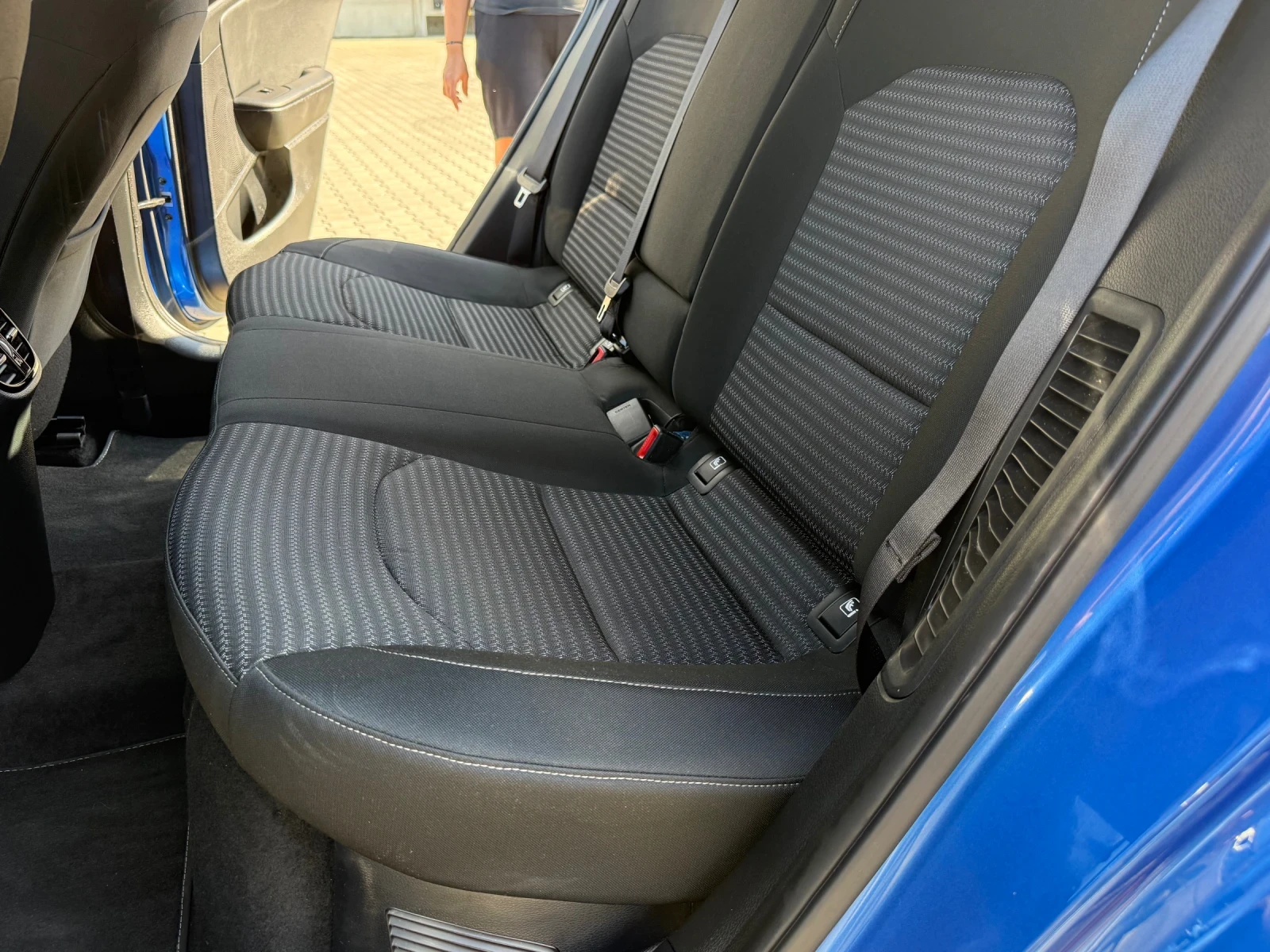 Kia XCeed 1.6 GDI, снимка 12 - Автомобили и джипове - 56182546
