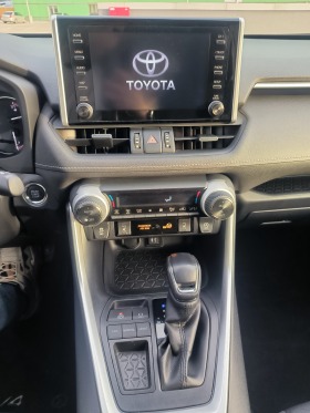 Toyota Rav4 2.0 LUXURY FWD MULTI DRIVE S / ОБСЛУЖЕНА, снимка 11 - Автомобили и джипове - 44063083