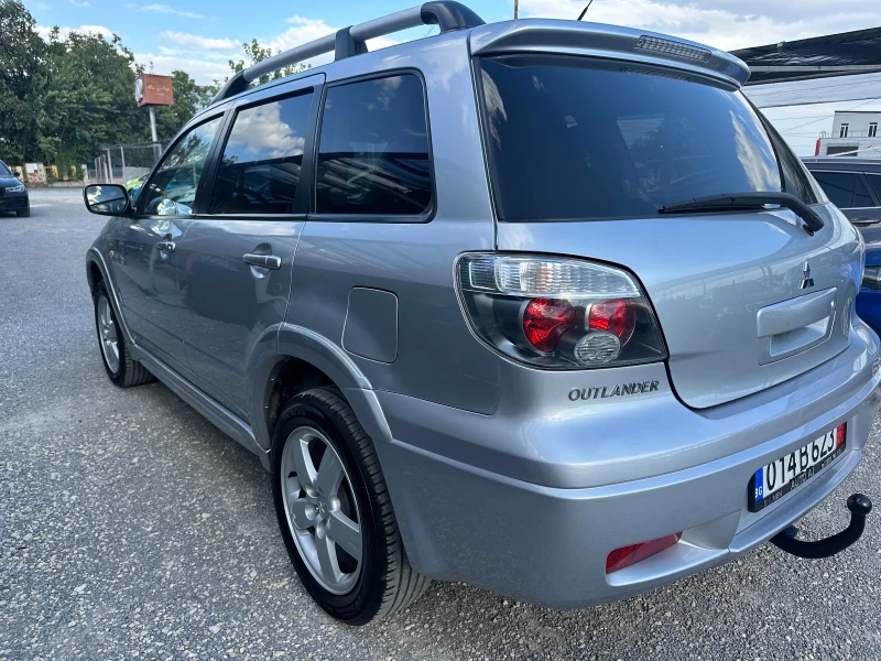 Mitsubishi Outlander FACELIFT 2.4-AUTOMATIK, снимка 4 - Автомобили и джипове - 46832943