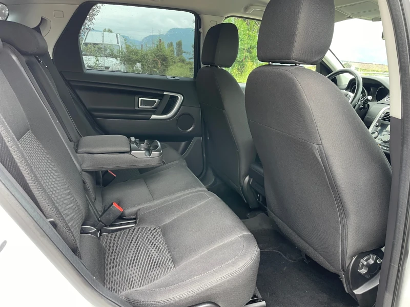 Land Rover Discovery 2.0TDI-150-NAVI-ITALIA, снимка 7 - Автомобили и джипове - 50453609