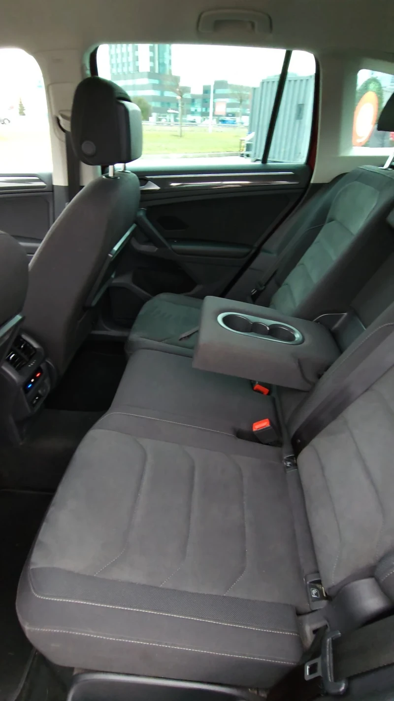 VW Tiguan 4MOTION Automatik 2.0 TDI Highline, снимка 13 - Автомобили и джипове - 53225772