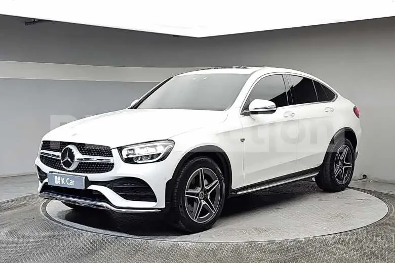 Mercedes-Benz GLC 220 4MATIC* AMG NIGHT PACKAGE* Keyless* Панорама 