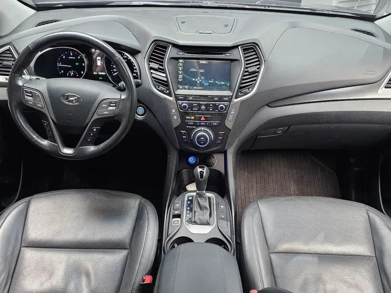 Hyundai Santa fe 2.0 CRDi 4WD - САМО 30% АВАНС, снимка 7 - Автомобили и джипове - 56021766