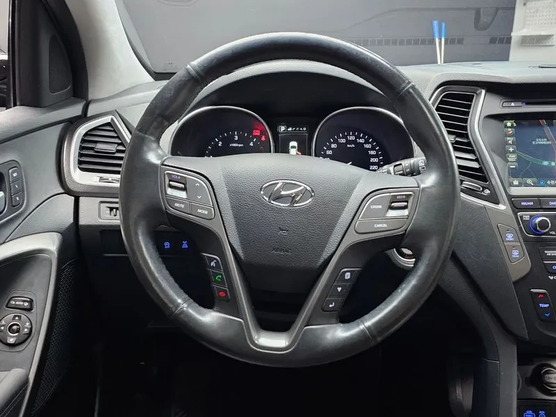 Hyundai Santa fe 2.0 CRDi 4WD - САМО 30% АВАНС, снимка 13 - Автомобили и джипове - 56021766