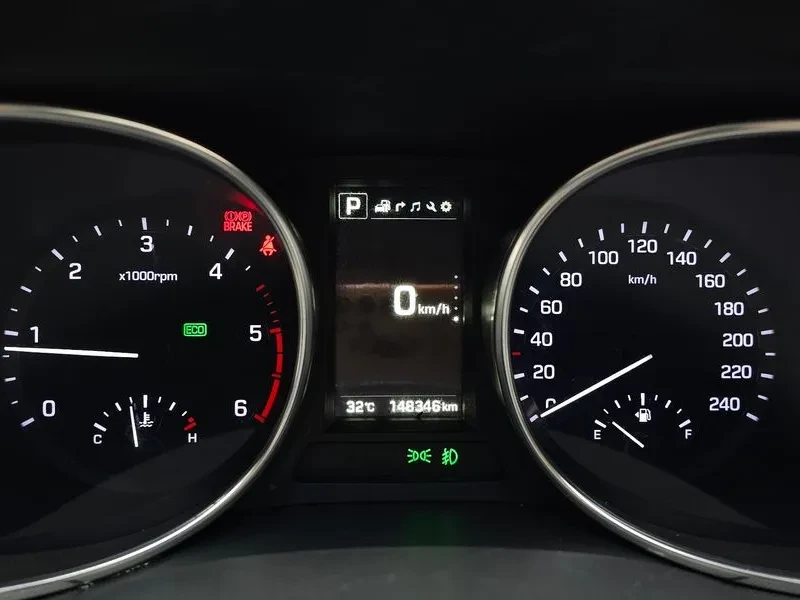 Hyundai Santa fe 2.0 CRDi 4WD - САМО 30% АВАНС, снимка 8 - Автомобили и джипове - 56021766