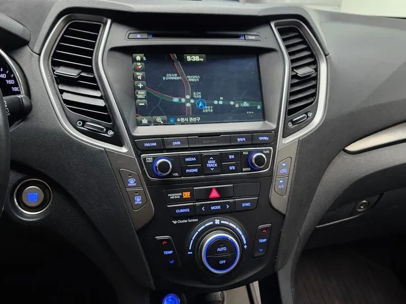 Hyundai Santa fe 2.0 CRDi 4WD - САМО 30% АВАНС, снимка 14 - Автомобили и джипове - 56021766