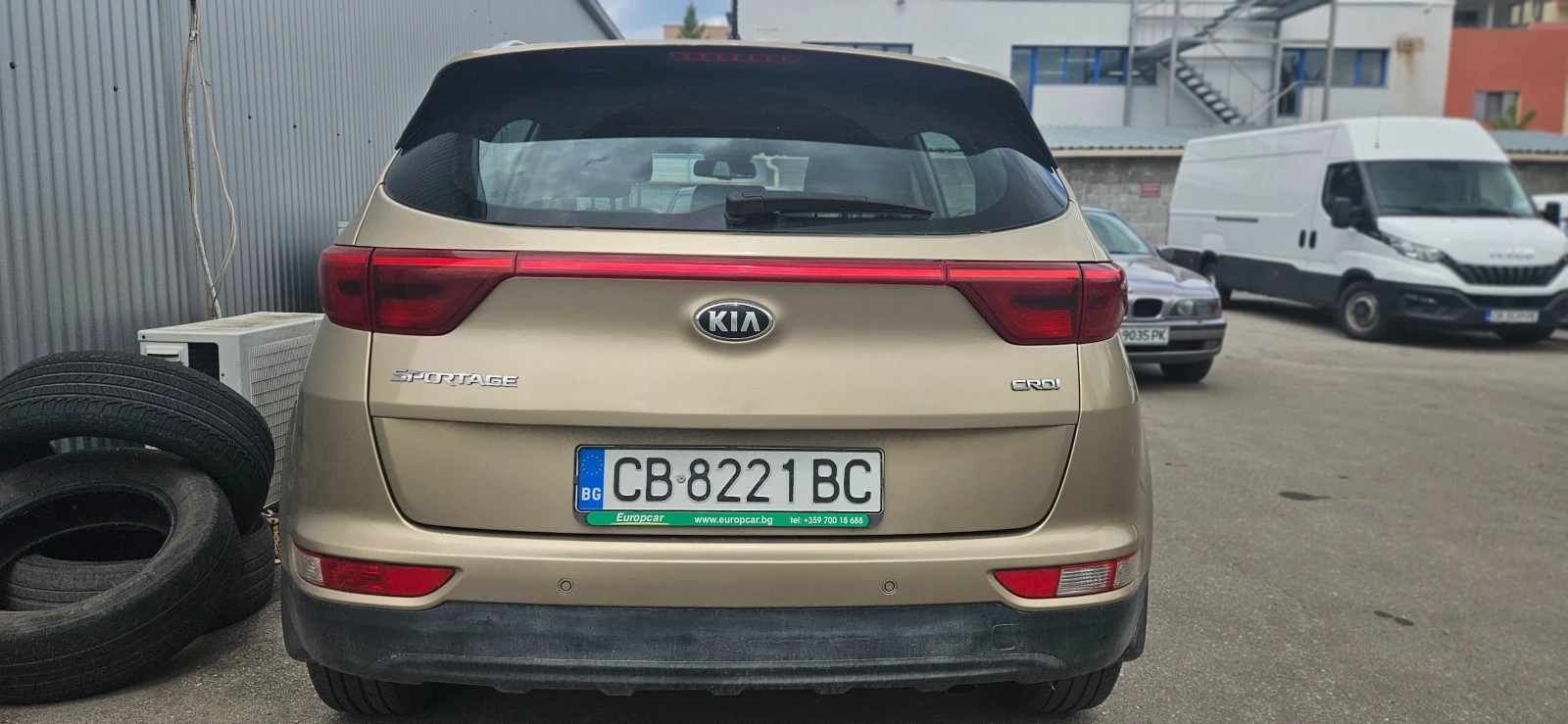 Kia Sportage 2.0 CRDi AWD - изображение 6