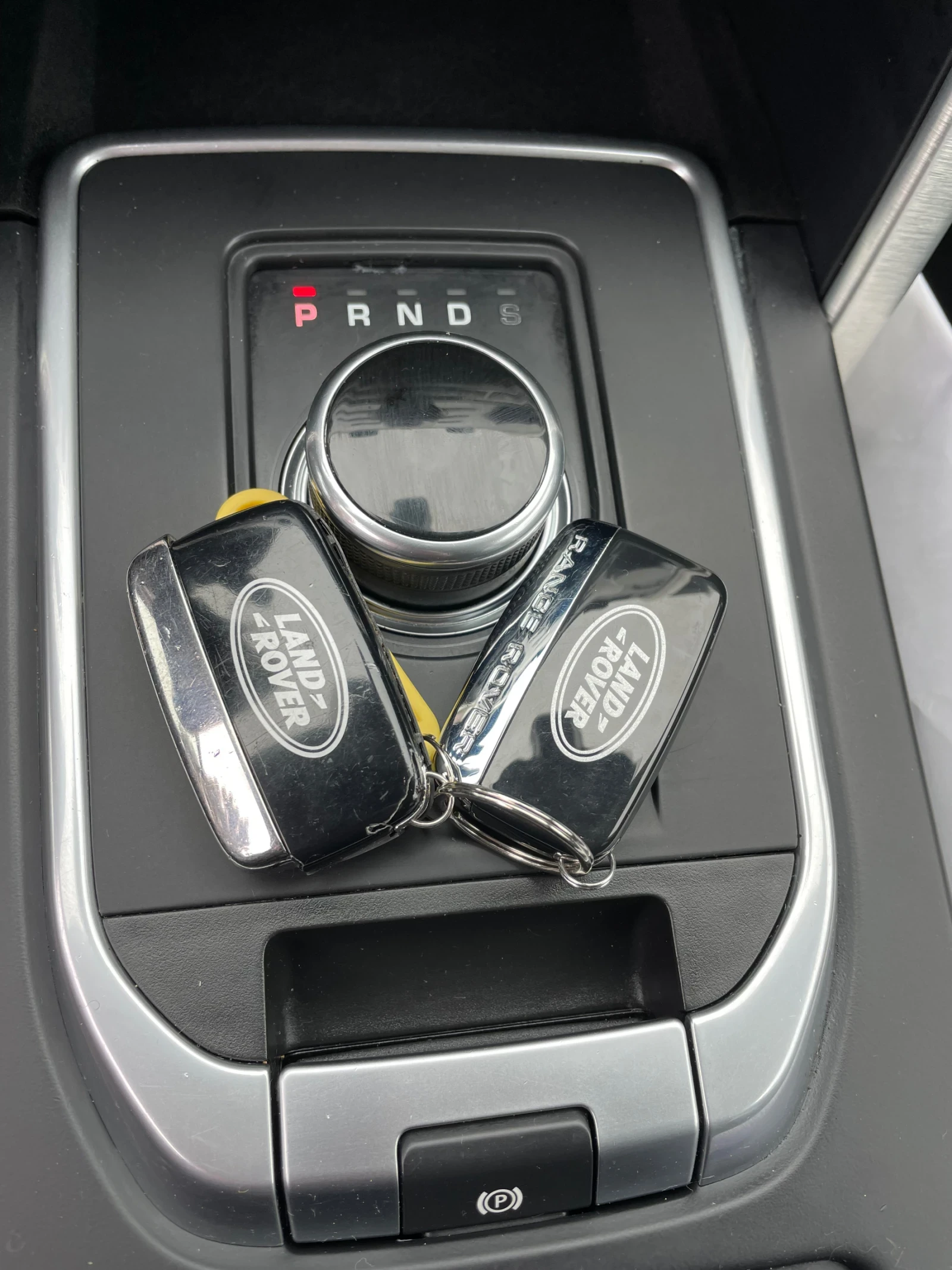 Land Rover Discovery 2.0TDI-150-NAVI-ITALIA | Mobile.bg — изображение 15