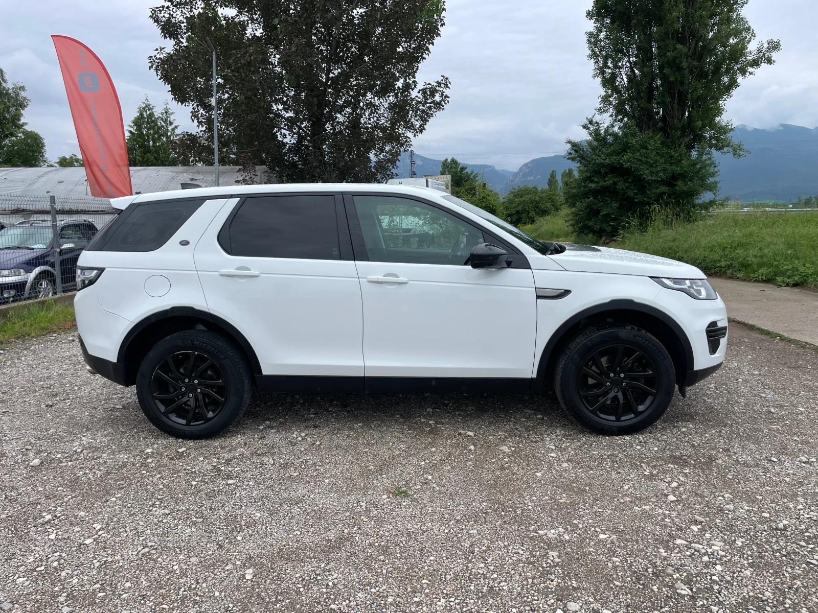 Land Rover Discovery Sport 2.0TDI-150-NAVI-ITALIA - изображение 4