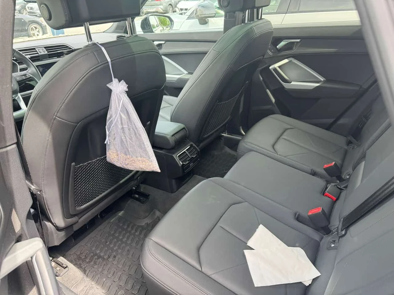Audi Q3 * 45 TFSI quattro* АВТОКРЕДИТ* , снимка 10 - Автомобили и джипове - 54665763