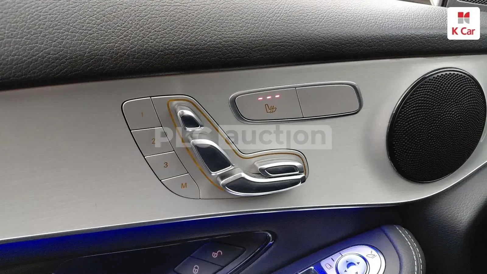 Mercedes-Benz GLC 220 4MATIC* AMG NIGHT PACKAGE* Keyless* Панорама , снимка 12 - Автомобили и джипове - 54691365