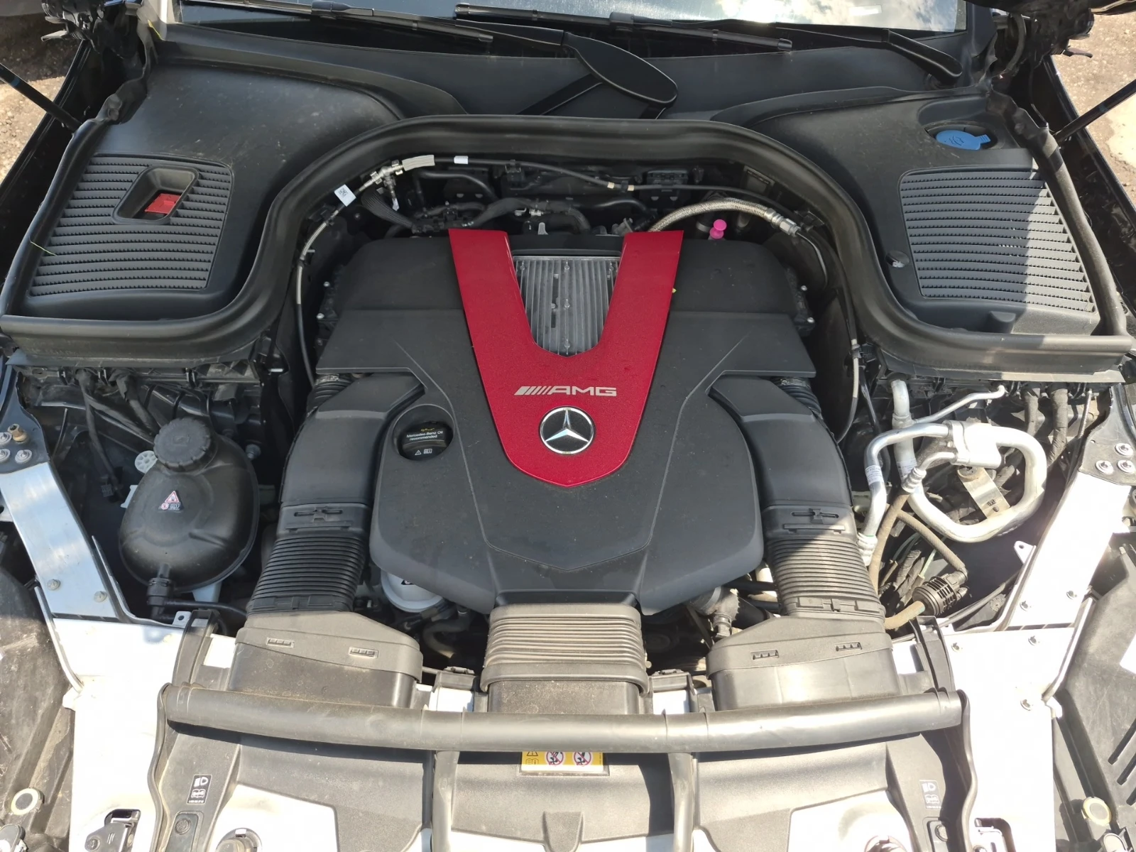 Mercedes-Benz GLC 43 AMG 4MATIC/Burmester/Pano, снимка 7 - Автомобили и джипове - 54972929