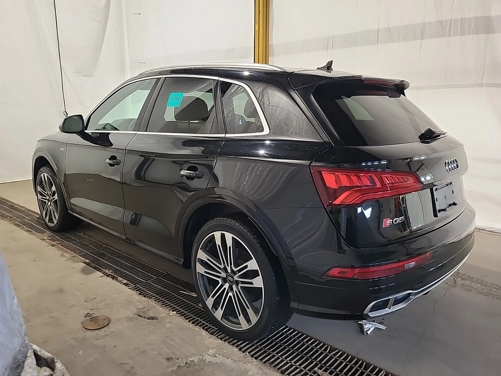 Audi SQ5 PROGRESSIV, снимка 3 - Автомобили и джипове - 55017940