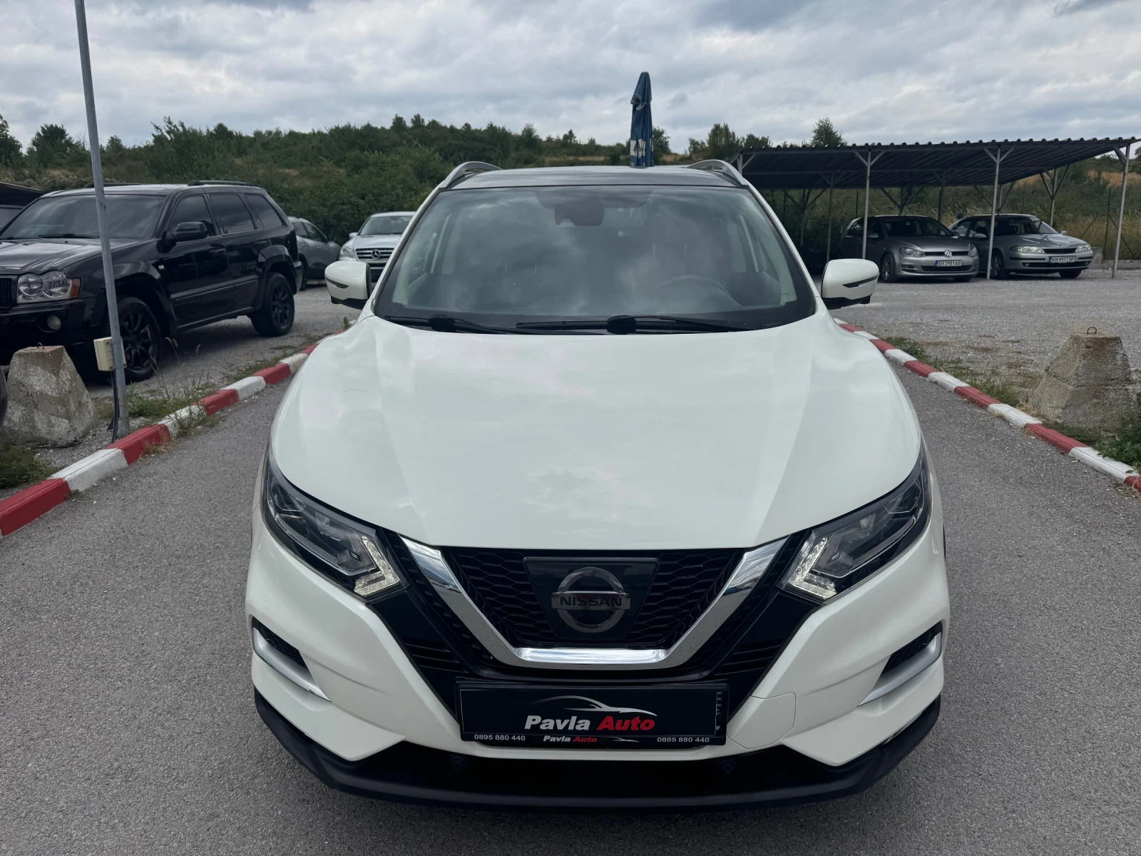 Nissan Qashqai Nissan Qashqai 1.6 dCi TEKNA 360 AVTOMAT, снимка 2 - Автомобили и джипове - 55372132