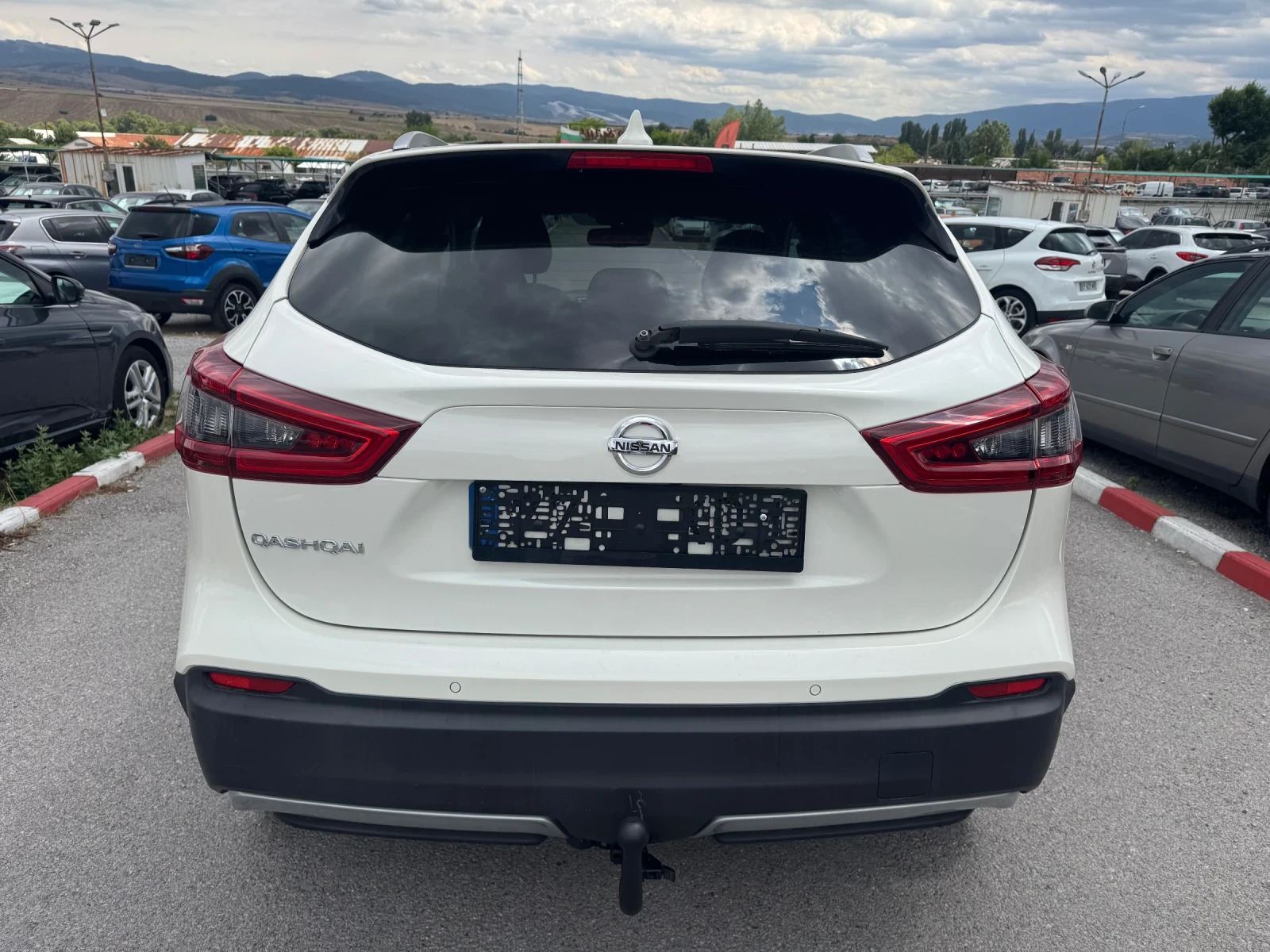 Nissan Qashqai Nissan Qashqai 1.6 dCi TEKNA 360 AVTOMAT, снимка 6 - Автомобили и джипове - 55372132