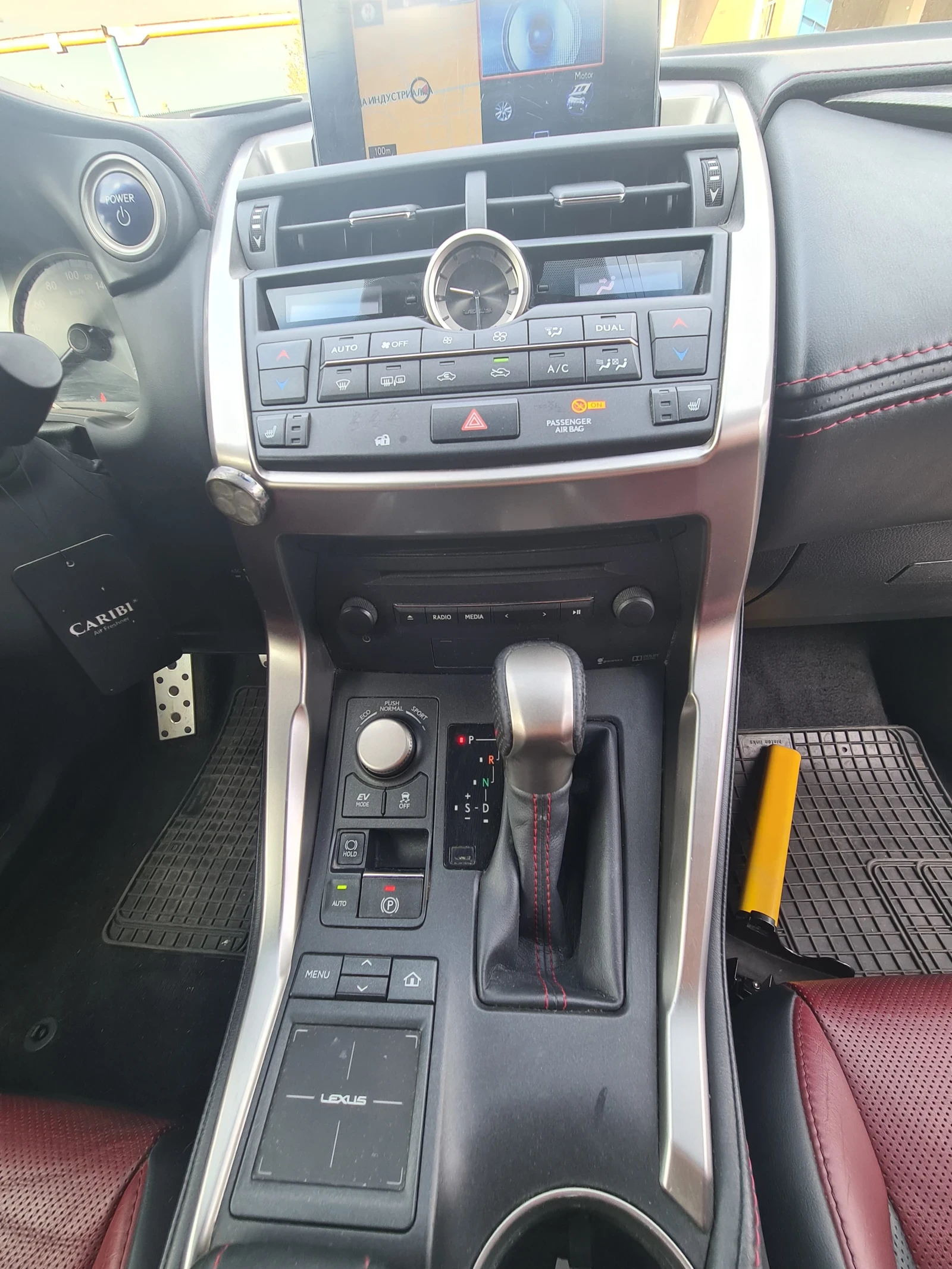 Lexus NX 300h ОТЛИЧНО ТЕХНИЧЕСКО СЪСТОЯНИЕ , снимка 15 - Автомобили и джипове - 55804440