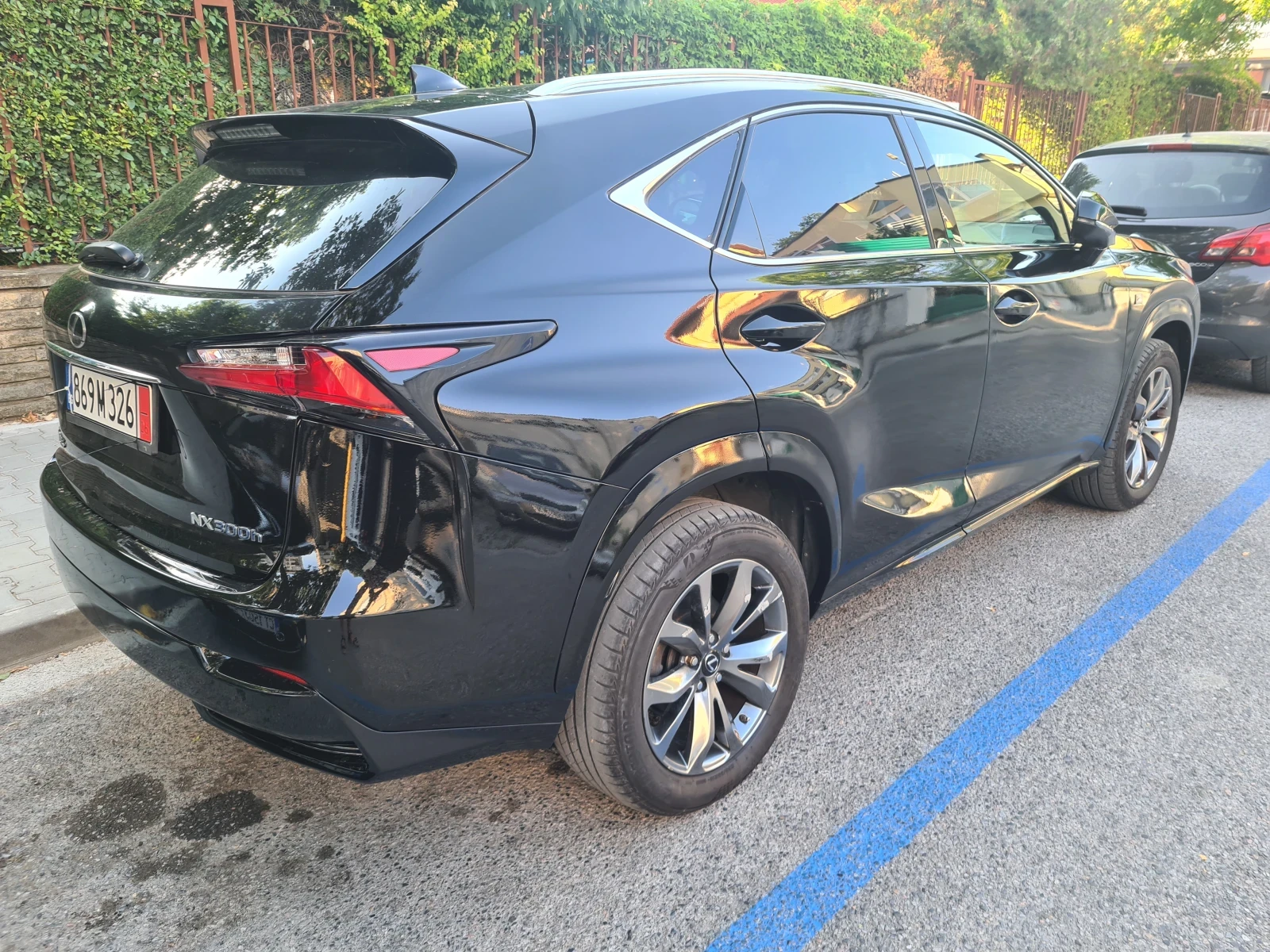 Lexus NX 300h ОТЛИЧНО ТЕХНИЧЕСКО СЪСТОЯНИЕ , снимка 10 - Автомобили и джипове - 55804440