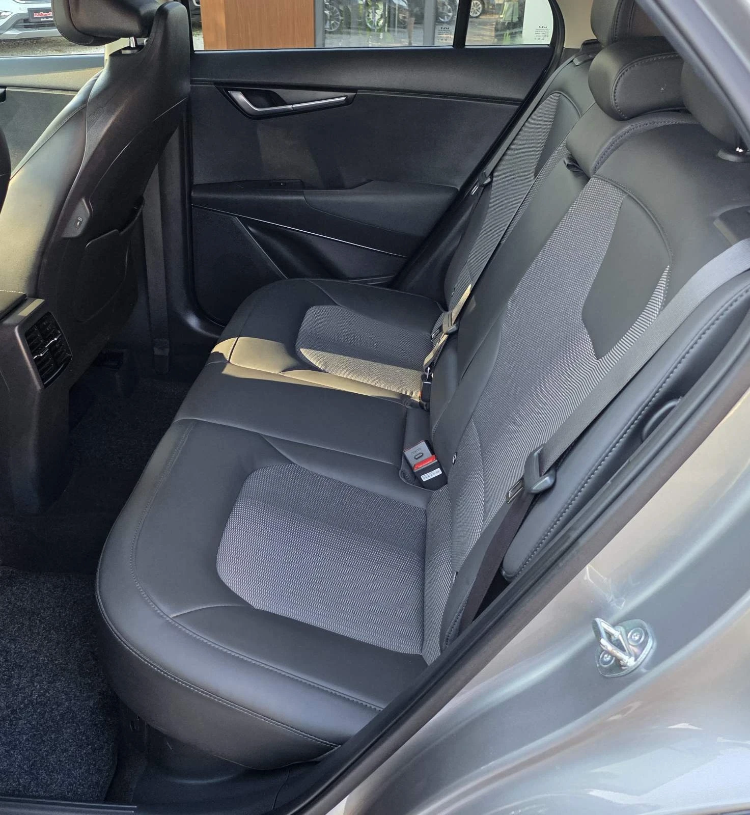 Kia Niro 1.6 GDI DCT HYBRID | Mobile.bg � ����������� 12
