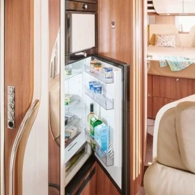 Кемпер Carthago chic e-line I 50 LE DA , снимка 15