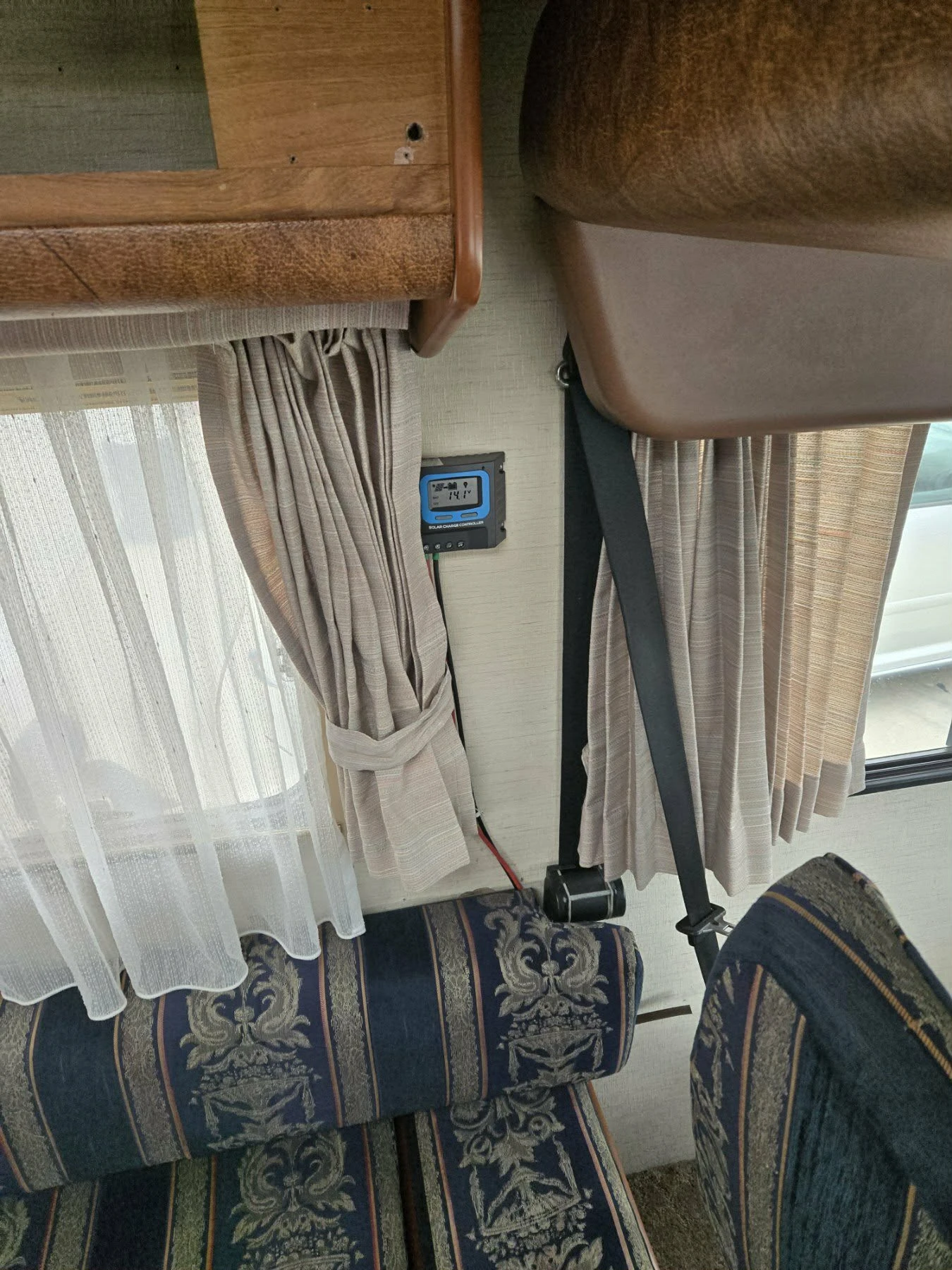 Кемпер HYMER / ERIBA, снимка 12 - Каравани и кемпери - 53912195