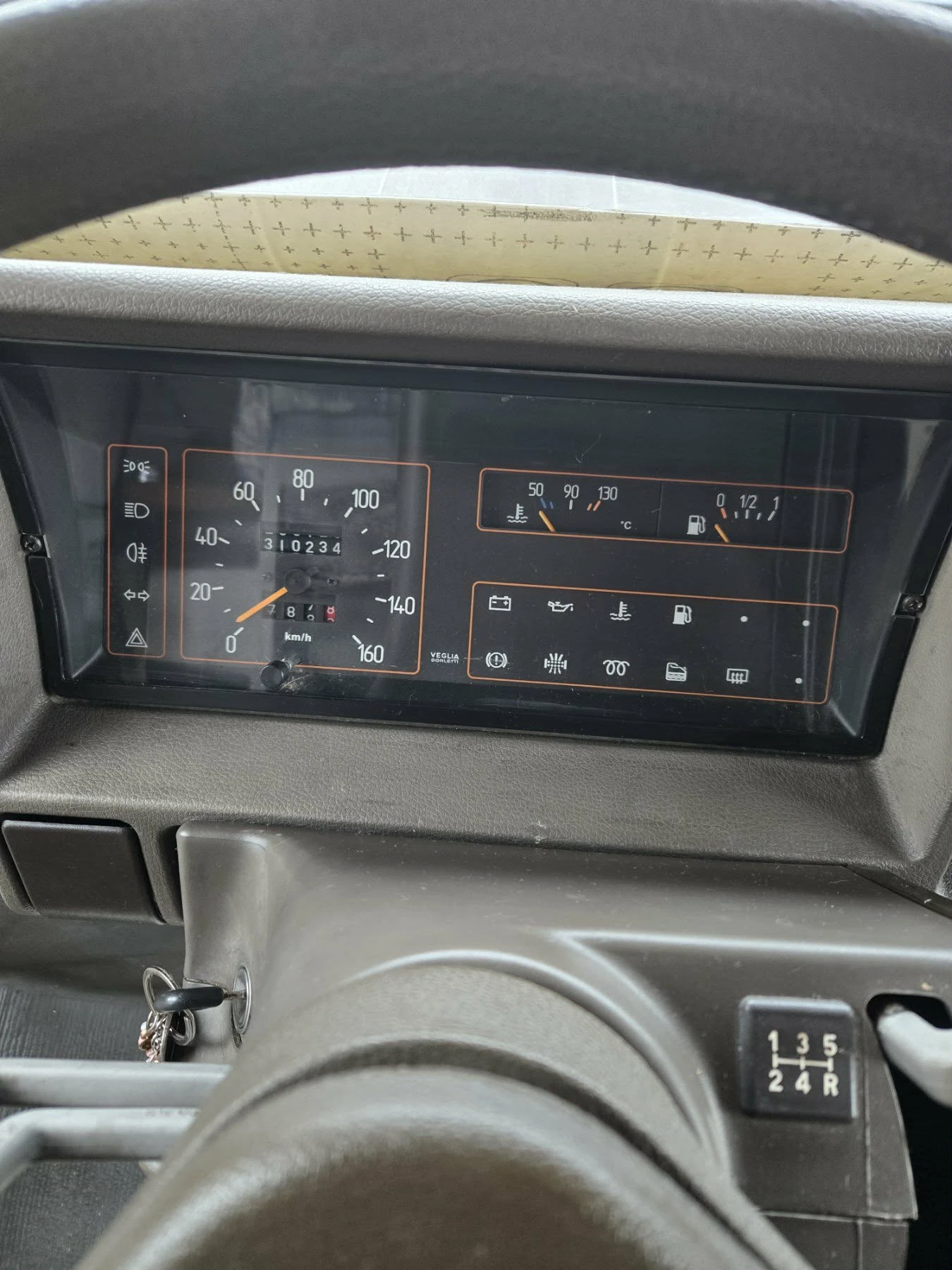 Кемпер HYMER / ERIBA, снимка 8 - Каравани и кемпери - 53912195