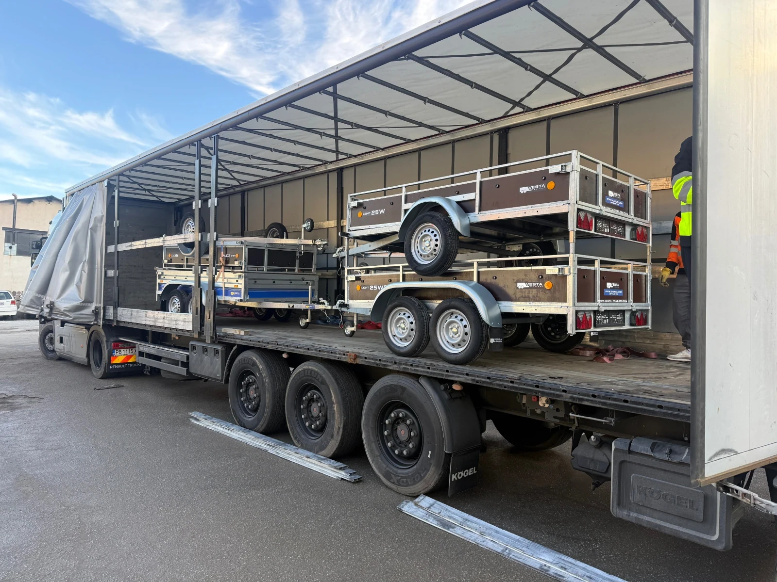 �� ��������� VESTA | Mobile.bg � ����������� 4