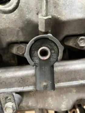дюзи  0445110320 0445110319 Hyundai i20 i30 Kia Carens Ceed 1.4 1.6crdi , снимка 1