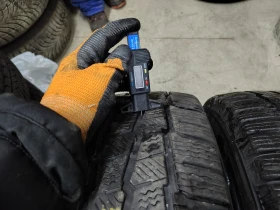 Гуми Зимни 215/65R16, снимка 3