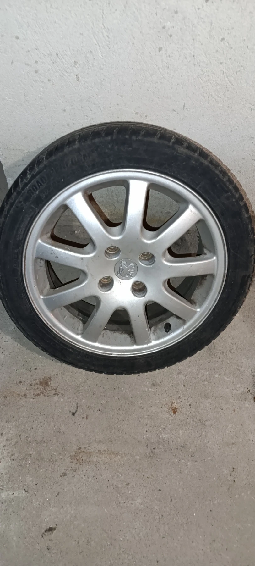 Гуми с джанти Kormoran 205/45R16