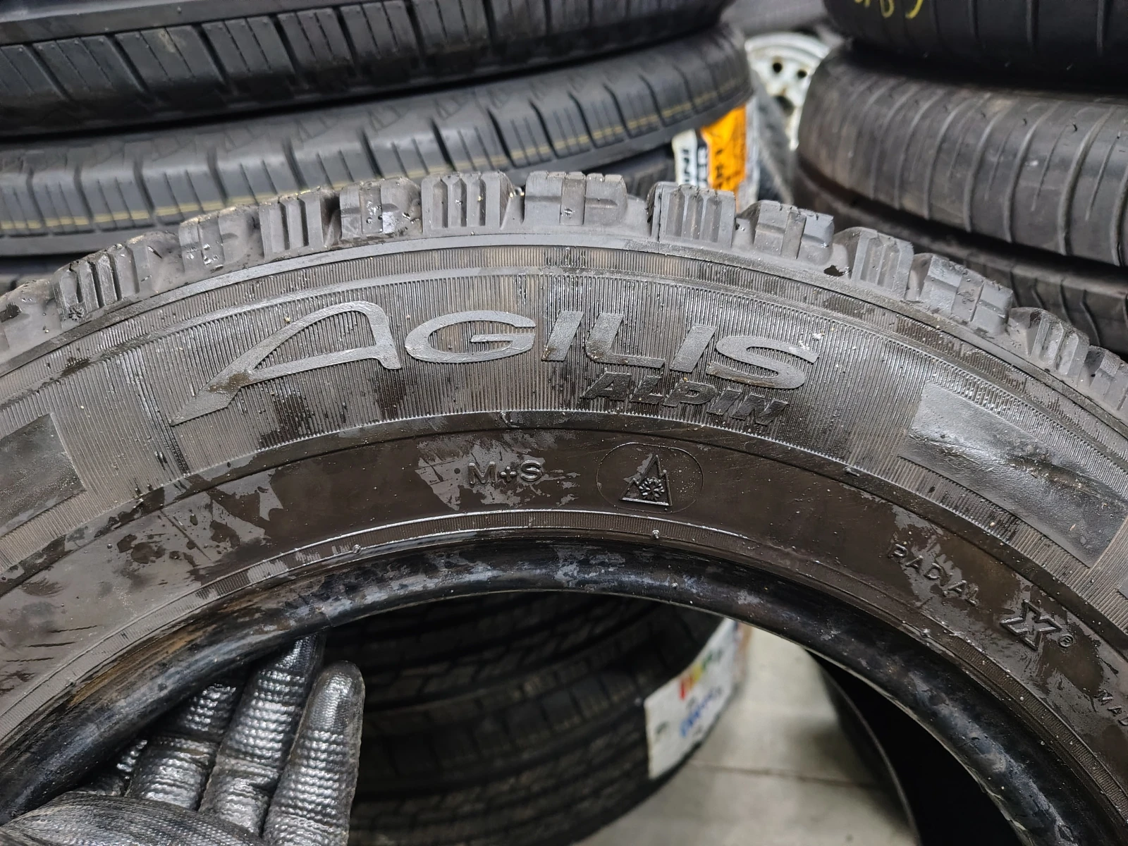 ���� 215/65R16 | Mobile.bg � ����������� 7