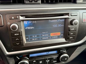 Toyota Auris 1.4 d4d/Нави/Камера, снимка 11