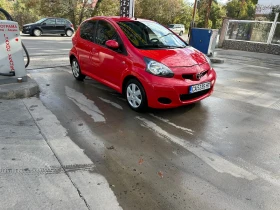 Toyota Aygo 1.0 автоматик 72 000 км. , снимка 2