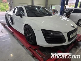 Audi R8 5.2 V10 QUATTRO S TRONIC| КАМЕРА| ПОДГРЕВ| STOCK, снимка 3