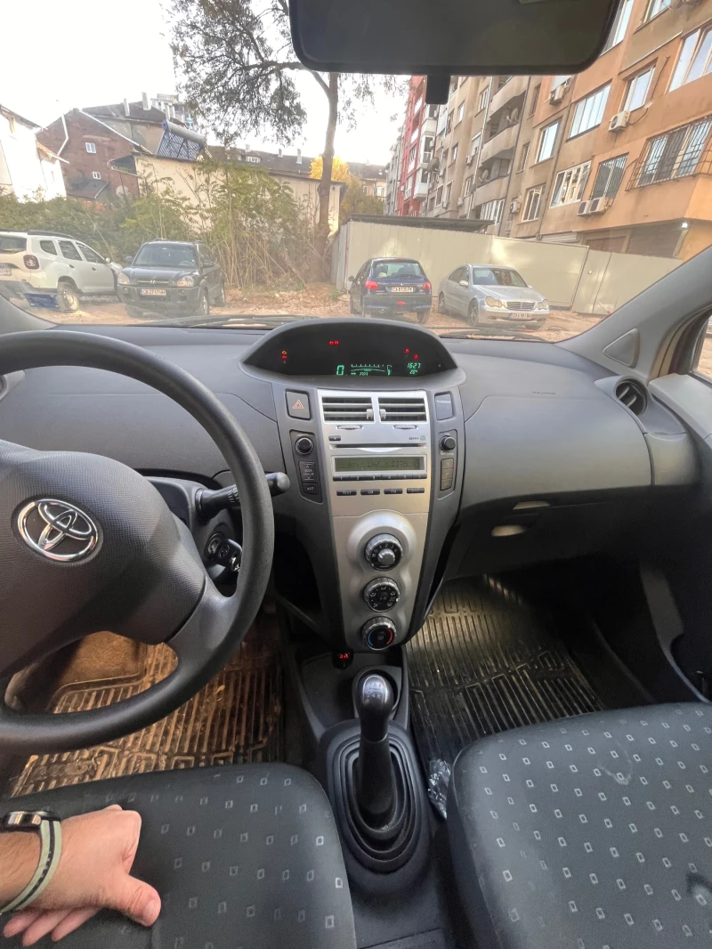 Toyota Yaris, снимка 6 - Автомобили и джипове - 47957204