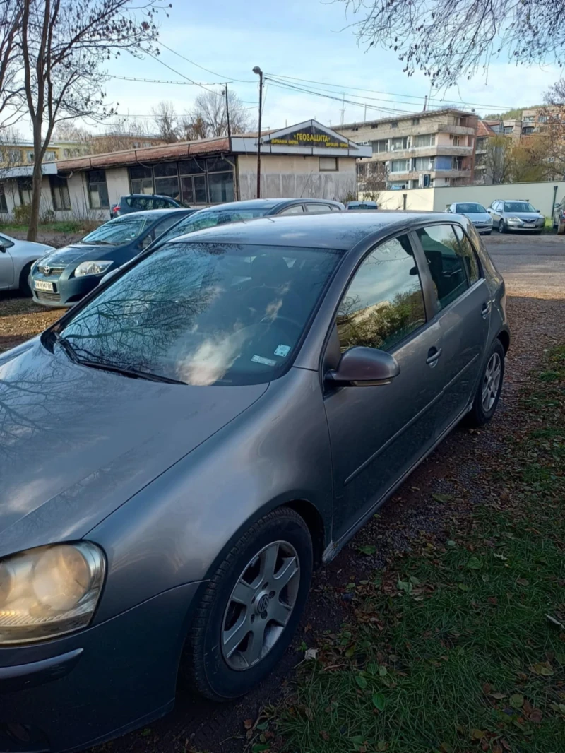 VW Golf 2.0 TDI, снимка 4 - Автомобили и джипове - 48133586