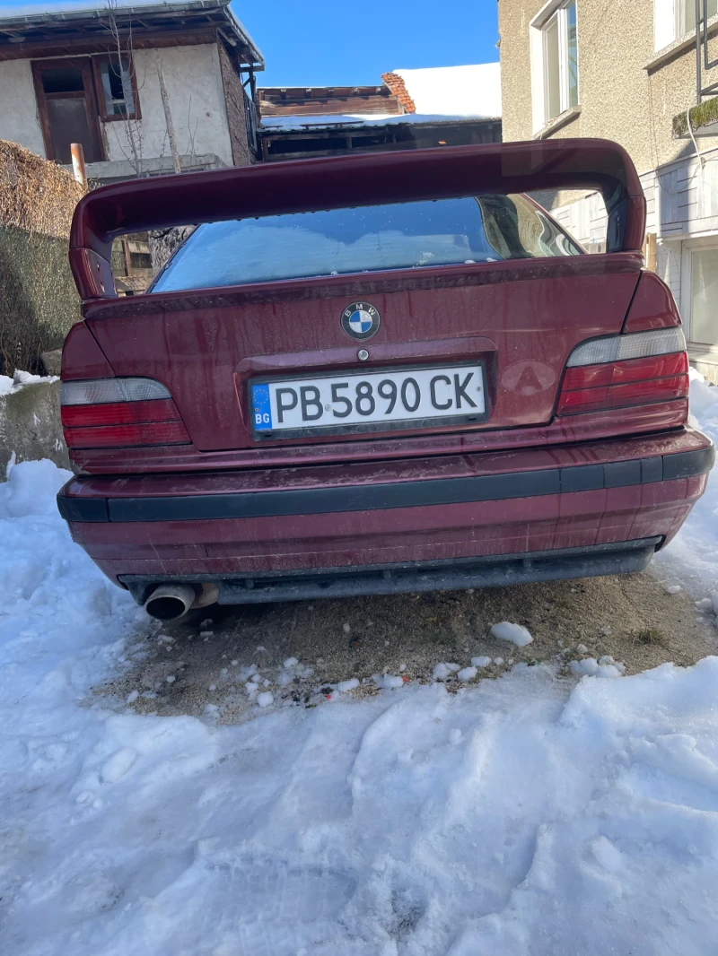 BMW 320, снимка 6 - Автомобили и джипове - 48552612