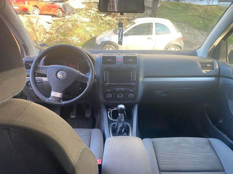 VW Golf 5 1.4i 16V, снимка 7 - Автомобили и джипове - 48602162