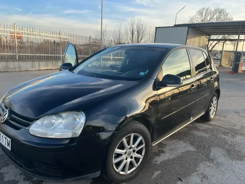 VW Golf 5 1.4i 16V, снимка 3 - Автомобили и джипове - 48602162