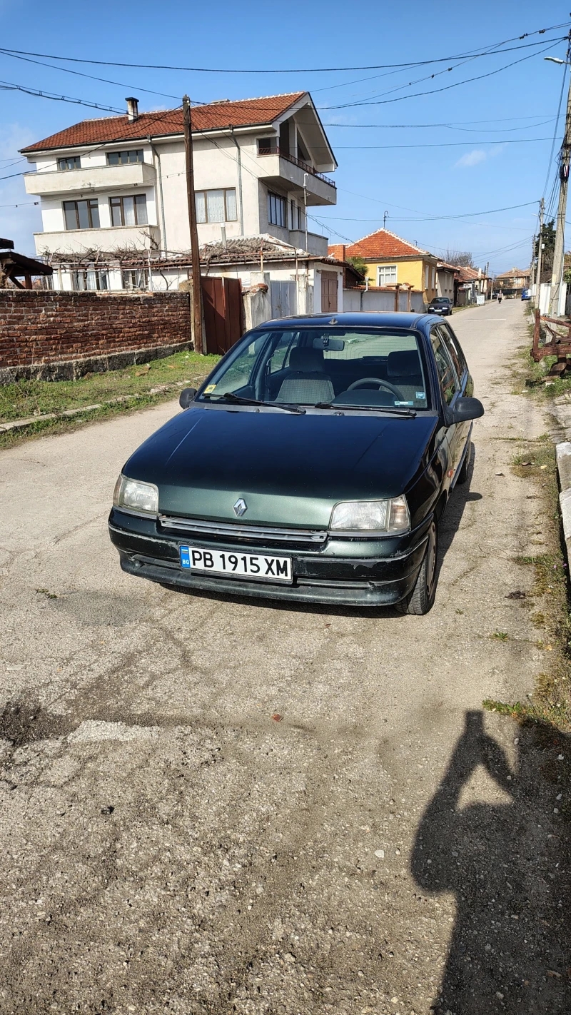 Renault Clio, снимка 1 - Автомобили и джипове - 49477205