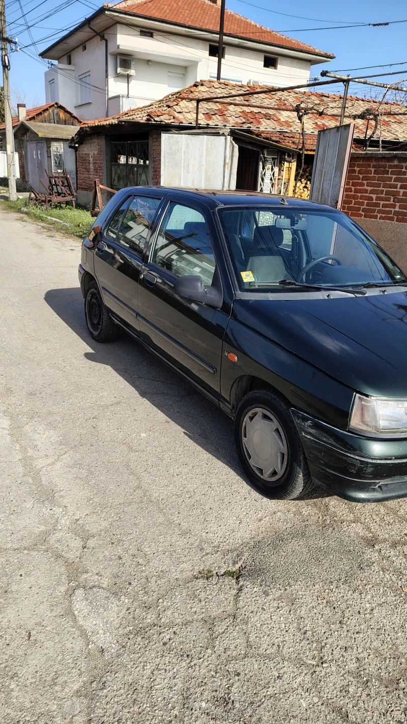 Renault Clio, снимка 3 - Автомобили и джипове - 49477205