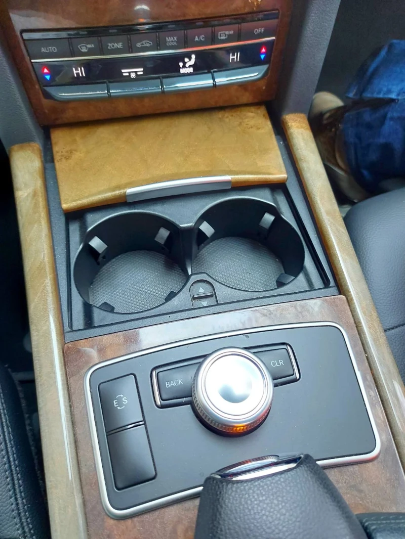 Mercedes-Benz E 350 ГАЗ, 4х4, ПАНОРАМА, 272 к.с., снимка 8 - Автомобили и джипове - 51002319