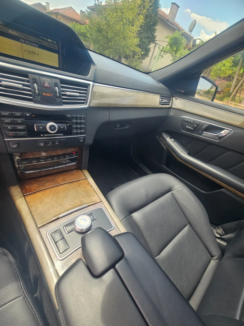 Mercedes-Benz E 350 ГАЗ, 4х4, ПАНОРАМА, 272 к.с., снимка 7 - Автомобили и джипове - 51002319