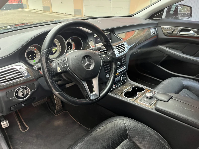 Mercedes-Benz CLS 550 Задно предаване, снимка 7 - Автомобили и джипове - 52296444