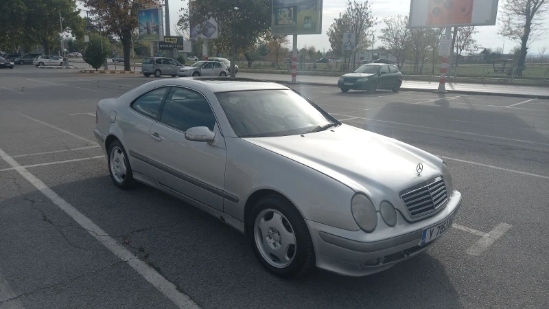 Mercedes-Benz CLK 230 Kompressor, снимка 2 - Автомобили и джипове - 52473294